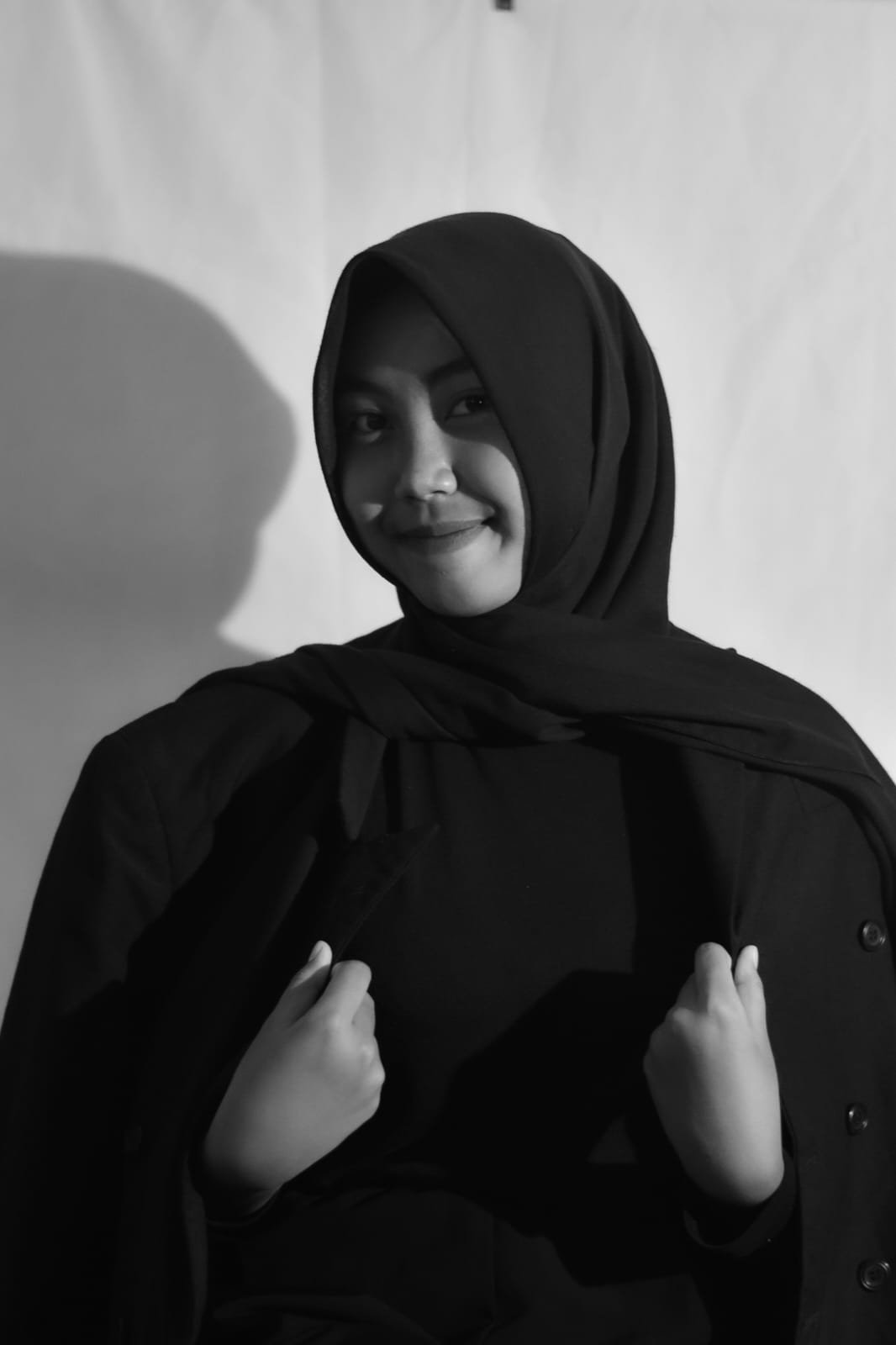 Foto Model Profesional Tiara